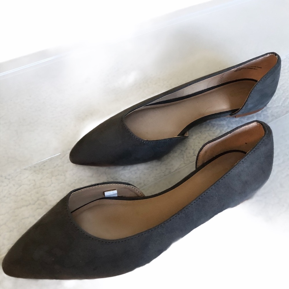 NWOT MOSSIMO FLATS